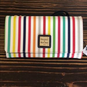 🌸Dooney and Bourke Daphne Crossbody🌸